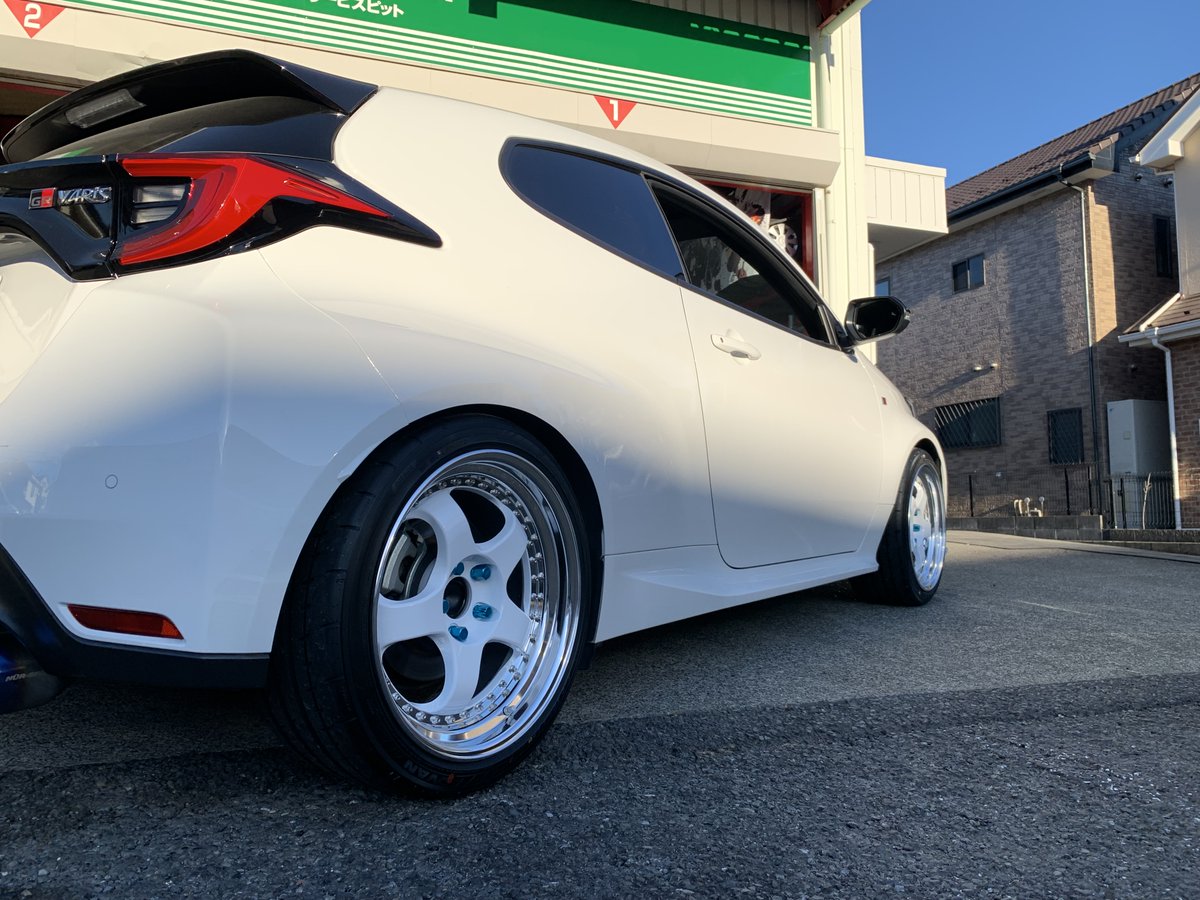 AtsugiTg's tweet image. GRヤリスに
WORK MEISTER S1 3PIECE 18インチのお取付けです！
タイヤはADVAN APEX V601です！！

ありがとうございます。
＃タイヤガーデン　＃WORKWHEEL