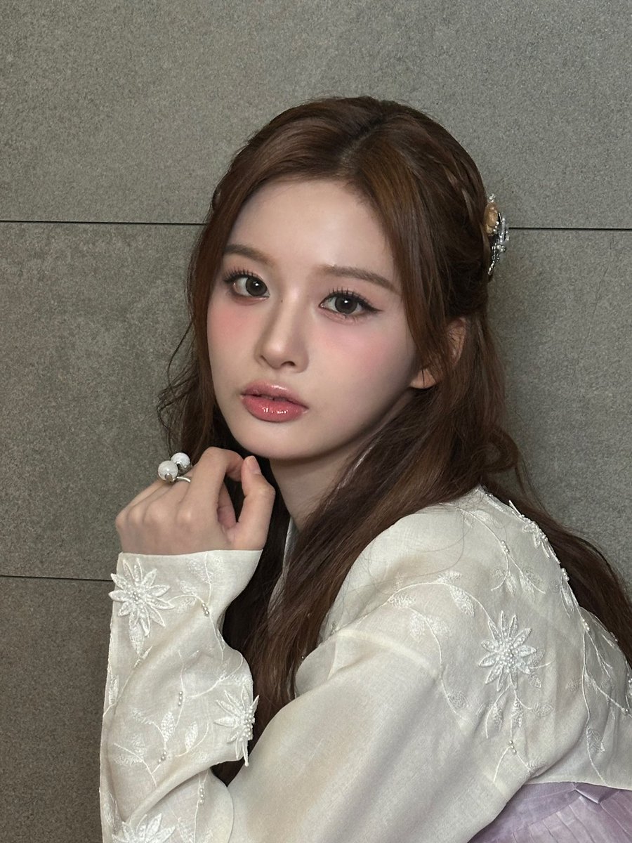 🤍🩷 #NMIXX #엔믹스 #설윤 #SULLYOON