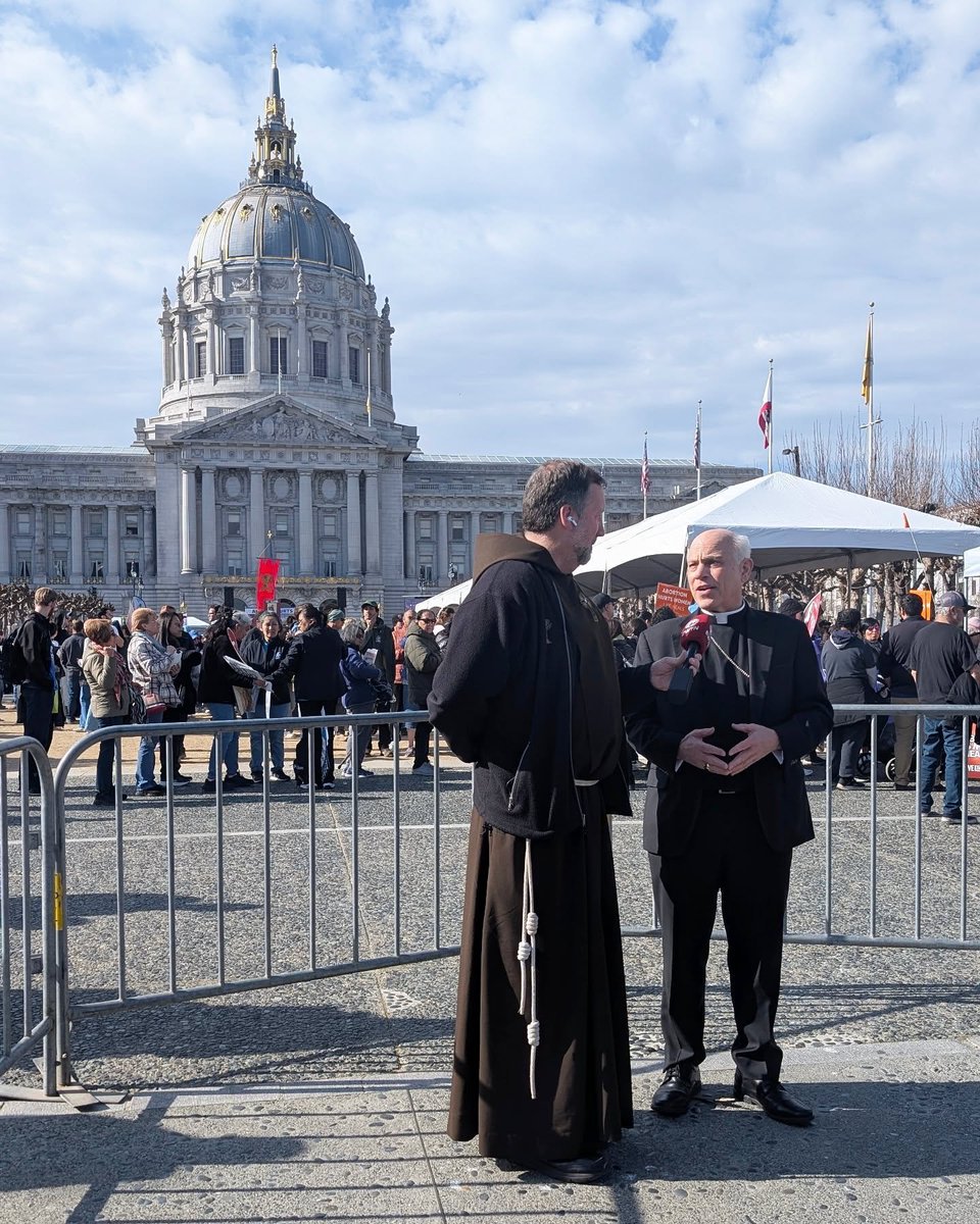 Fr. Mark Mary, MFVA, speaks with His Excellency <a href="/ArchCordileone/">Archbishop Salvatore J. Cordileone</a>. Thank you, @ewtnmedia, for joining us in the Walk and covering the #WalkForLifeWC.