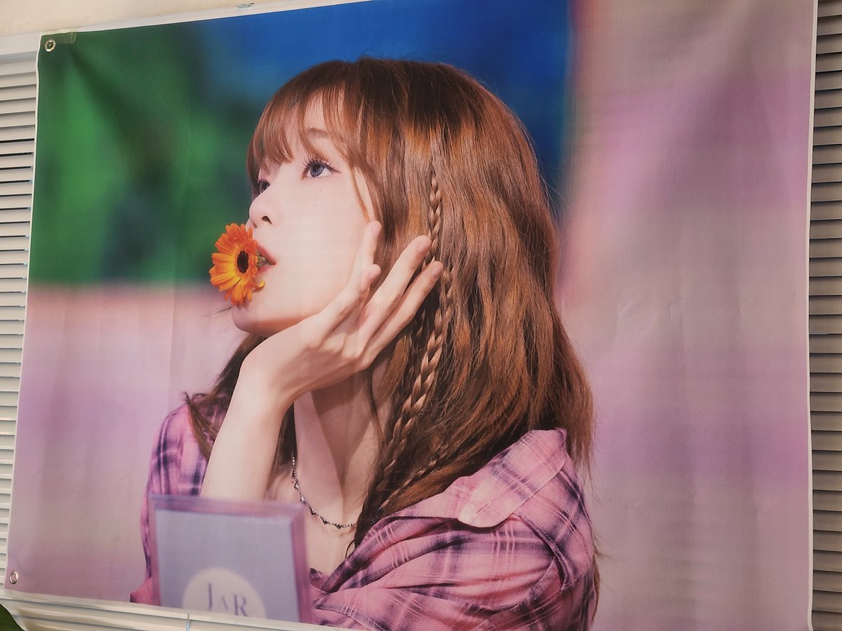 하루 늦었지만 승희 생일 카페 들렀다 갑니다.
#추운_겨울에_피어난_따뜻한_승희
#HAPPYSEUNGHEEDAY