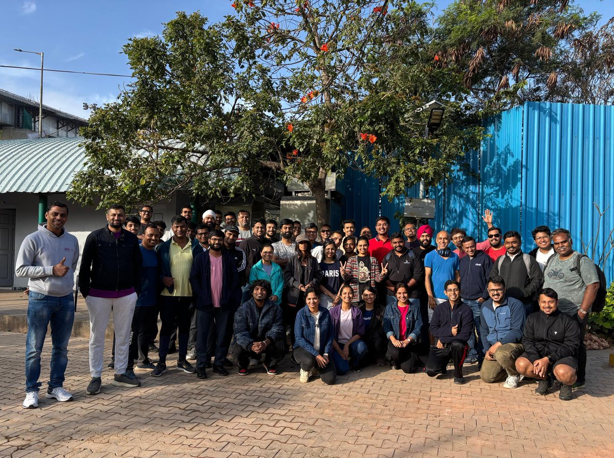 PrabhuKeDarshan's tweet photo. Yet another high energy Agara Walks edition

This time on the occasion of Republic Day, we walked &amp; talked about Building for Bharat 🇮🇳🚀

As always, a diverse bunch with unique journeys and amazing aspirations for themselves and Bharat.

Blessed to be meeting them 🙏 https://t.co/KWe8WJVipg