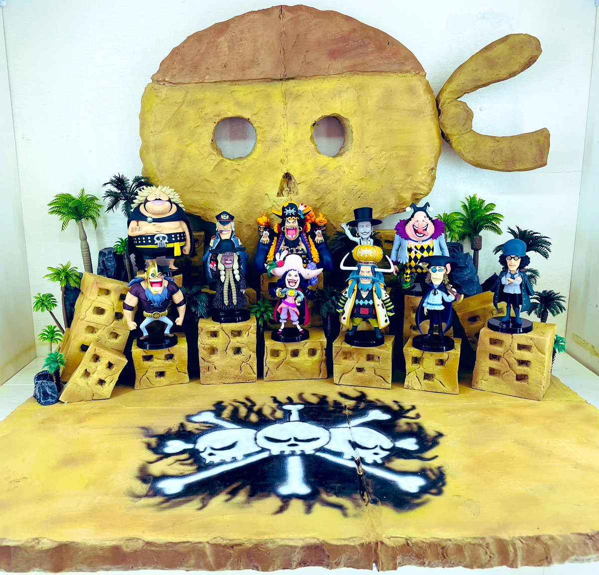 ワンピース フィギュア ジオラマ ハチノス 黒ひげ 海賊島ハチノス完成🏝️ 久しぶりのデカジオラマは製作大変だった