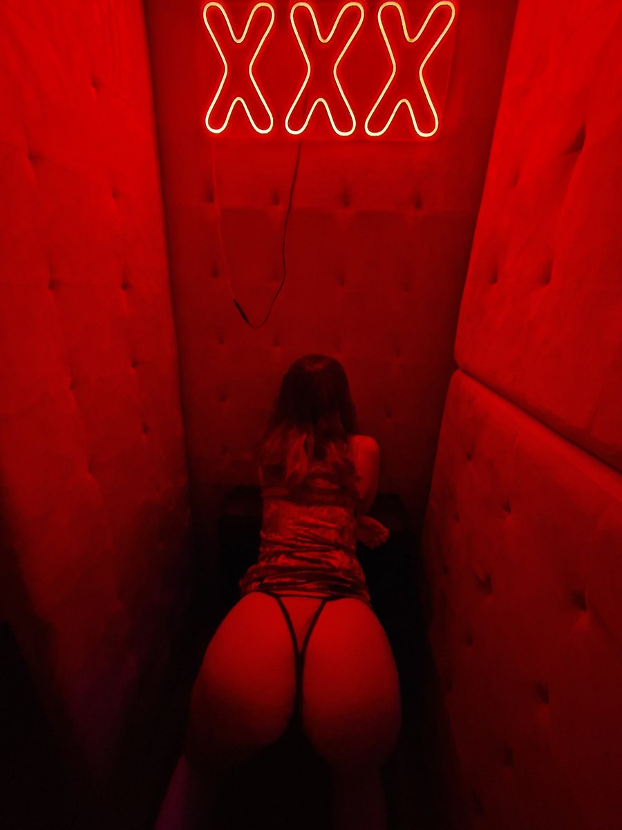 Si nos ven nos saludan 😈 @sweetclubvip