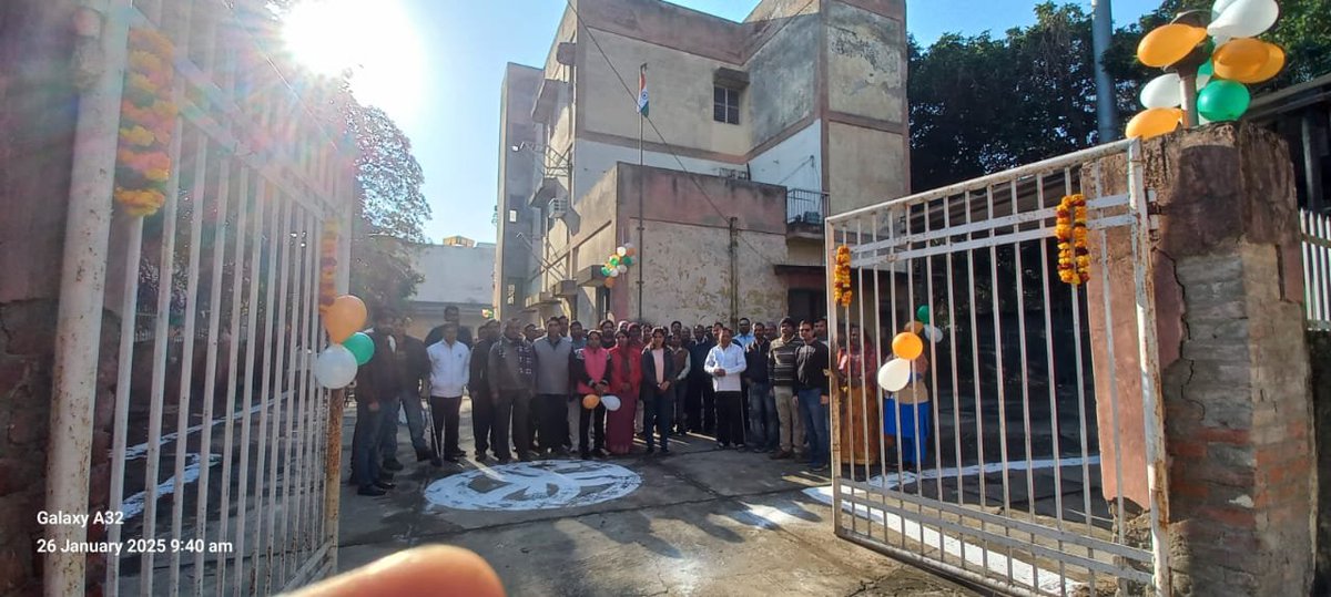 spsinghupw's tweet photo. 76th Republic day celebration in BSNL  Telephone Exchange Ghaziabad https://t.co/oaove9Xvj2