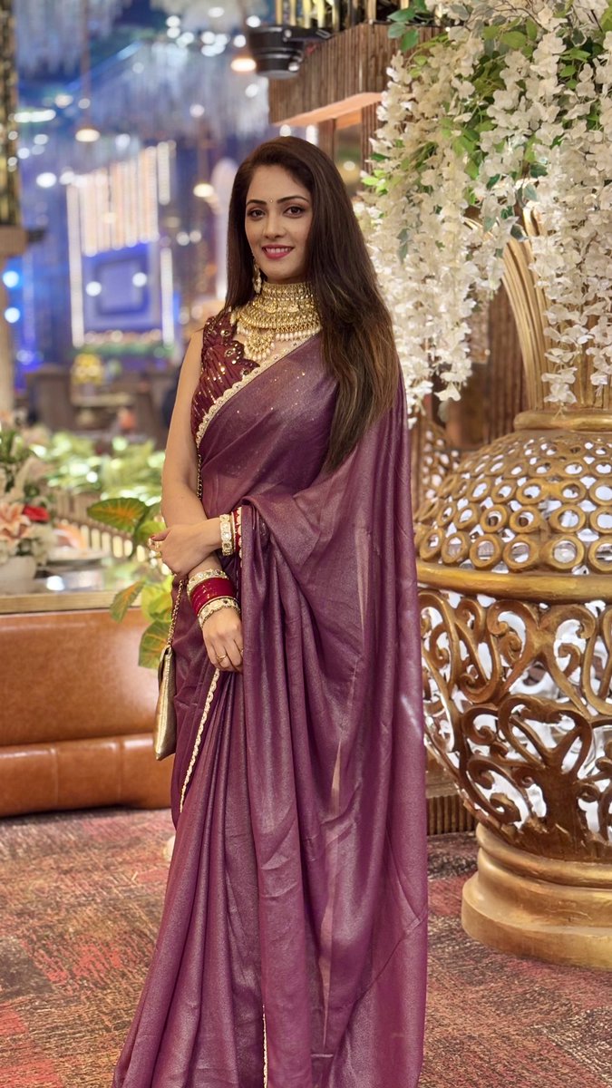 My Indianess in a beautiful saree this Republic Day. Celebrating traditions, culture, and the vibrant spirit of being a woman. 🇮🇳💖 #SareeLove #IndianCulture #RepublicDay #sareenotsari #simplegirl