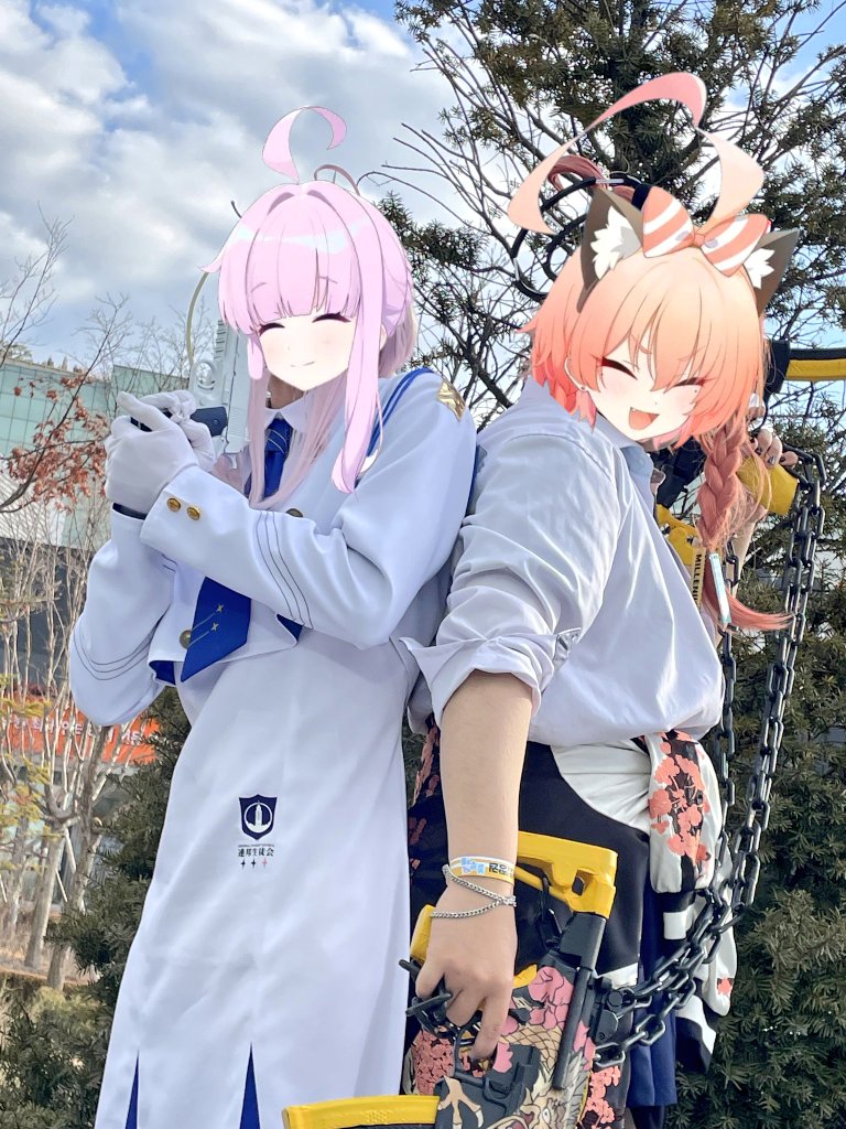 사진 한장 찍으면 
크레이프 사주는거 맞지?
写真1枚取れば
クレープ買ってくれるんだろう？

??? : 네 물론이죠
??? : ええ、もちろんですとも

(이 사진 한장으로 억제력이 될거라 생각못하겠죠, 우후후)
(この写真1枚で抑制力になるとは
思えないでしょう、うふふ)