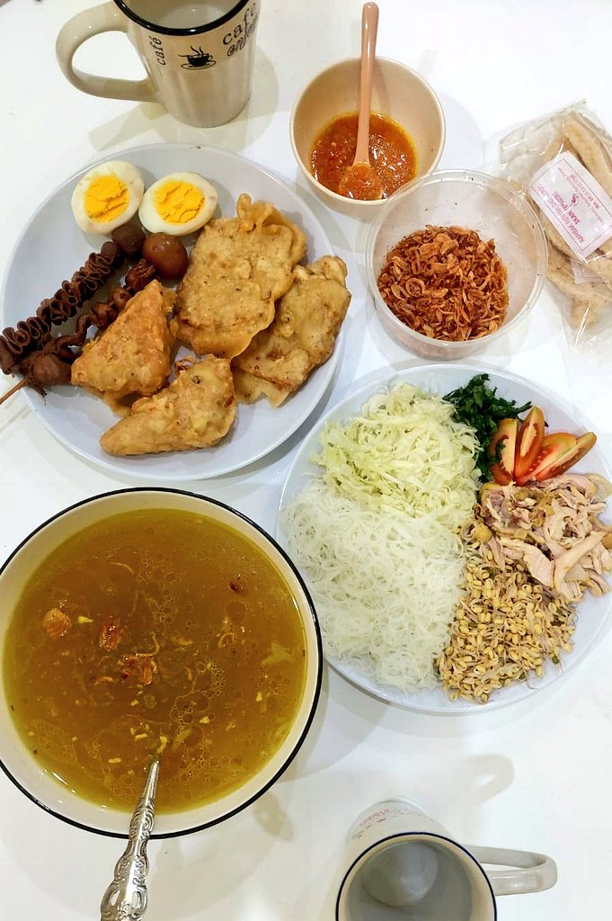 ceilinlight's tweet photo. Yuk mam soto yuk. Udah mateng nih 😋😍 https://t.co/oEvJR7ZQ1H
