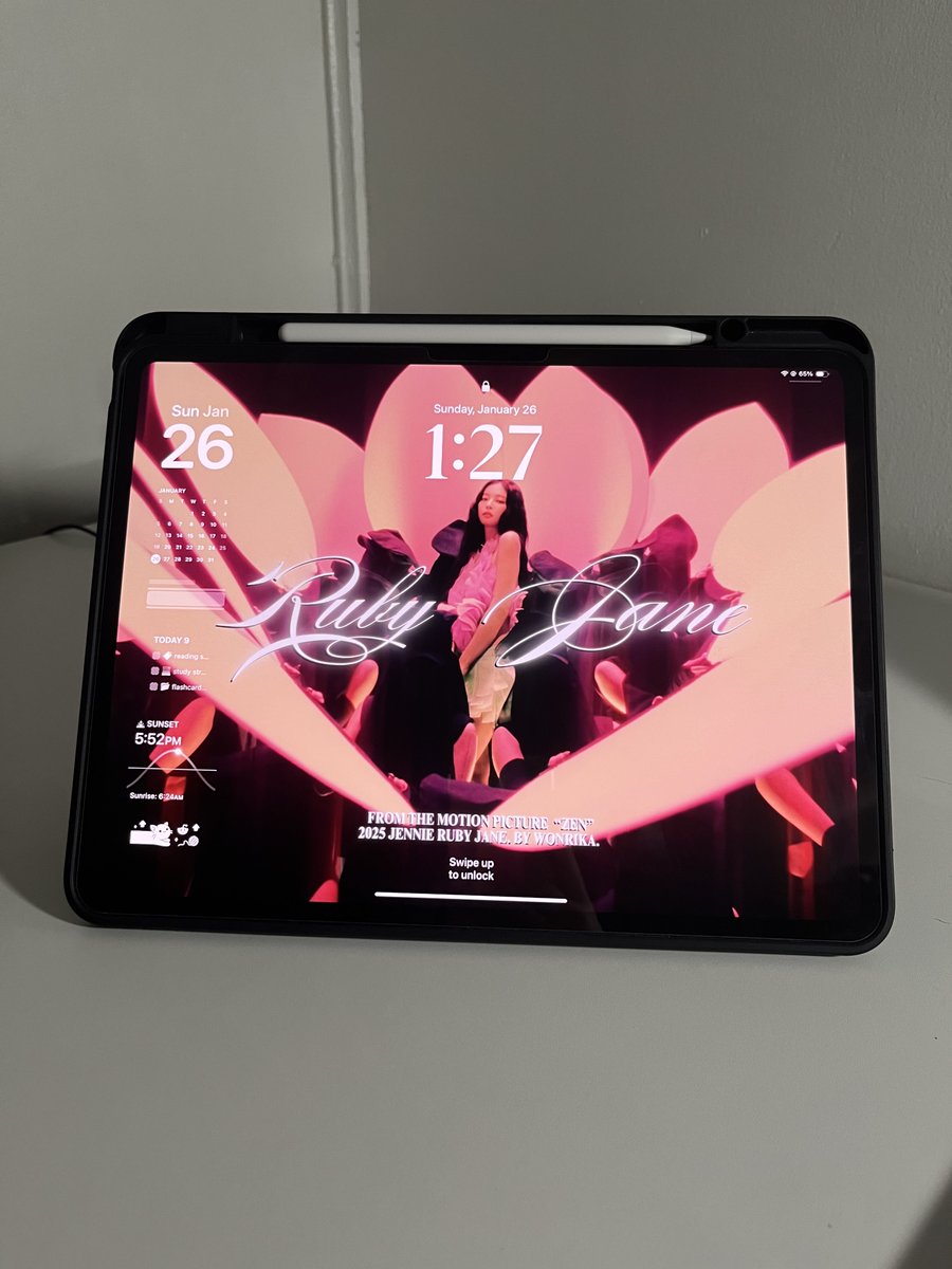 wonrika's tweet image. zen wallpapers 🔜 #JENNIE