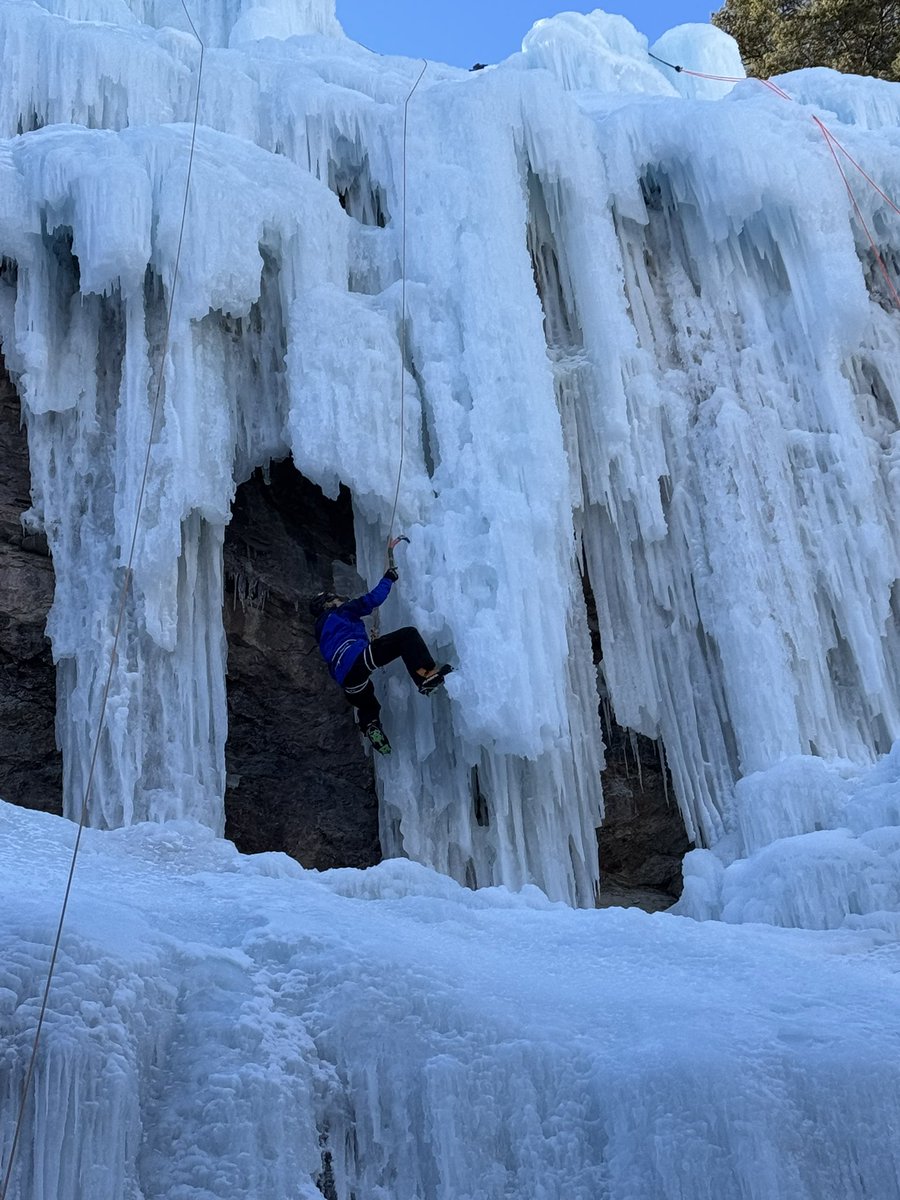 AprilGaydosh's tweet photo. Some crazy photos of Landers ice climbing this weekend in Ouray, Colorado. He is there for Ouray Ice Fest taking clinics and leading his first ice climb. Thankful for the outdoor mentors in his life that have guided and continue to help him grow in what he loves.❤️
📸MackLambert https://t.co/W6XKdYk61s