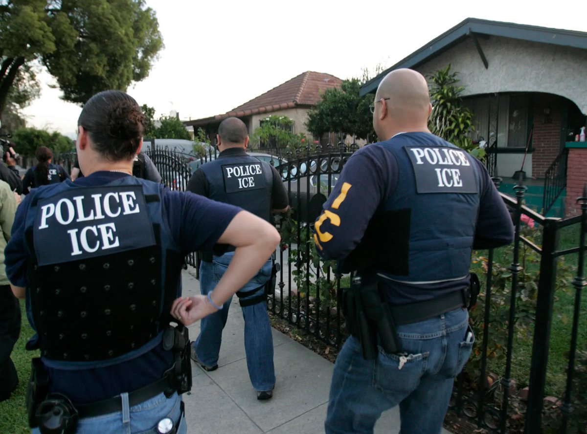 FranceNews24's tweet image. ⚡️ DERNIÈRE MINUTE - #EtatsUnis : Les opérations massives de déportation de l’administration #Trump ont officiellement commencé à Los Angeles, en #Californie. Ces opérations ciblées sont prévues pour se dérouler sept jours sur sept.