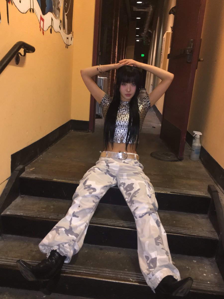 yves pics tweet media