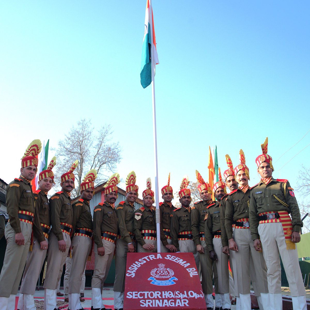क्षेत्रक मुख्यालय( विशेष प्रचालन) श्रीनगर के रंगरेठ मुख्यालय में 76 वा  गणतंत्र दिवस मनाया गया , जिसमें सभी अधिकारी , अधीनस्थ अधिकारी एवं सभी बलकर्मियों ने उत्साह के साथ भाग लिया !