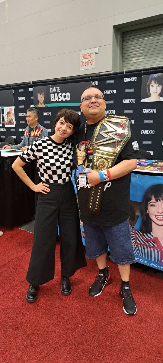 NWEXPOSED's tweet photo. #FanExpoPortland2025
with #MichaelaJillMurphy #ChristopherMintzPlasse and #KateMicucci https://t.co/UbmOJqfAV6