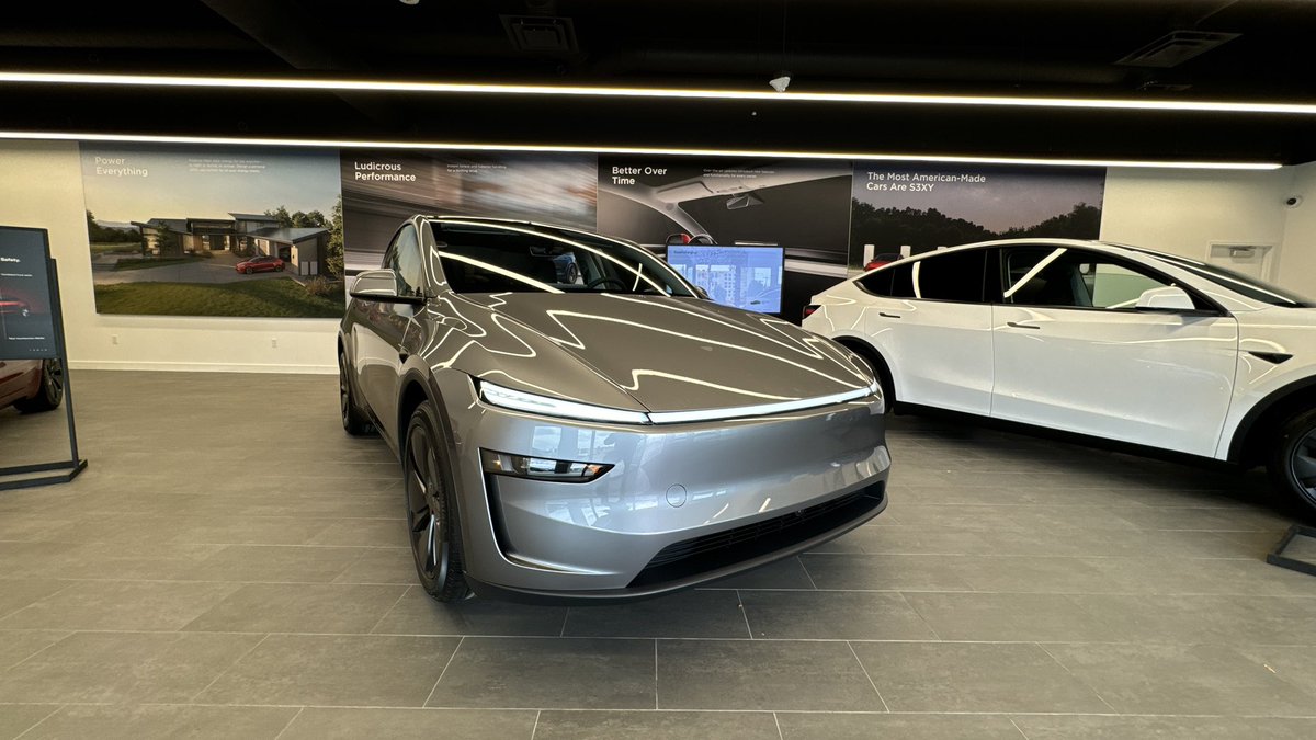 sbthegamer85's tweet image. Tesla Model Y Juniper Review👉 youtu.be/hFL4eAU-zro?si…

#teslamodelyjuniper #modelyjuniper #modelyrefresh #modely #teslamodely #tesla #juniper