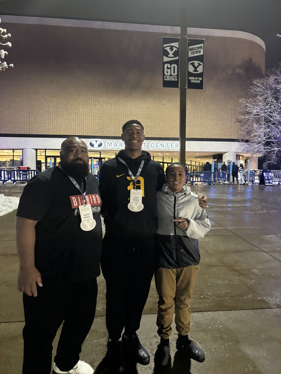 LopetiMoala07's tweet photo. I’m grateful for the invite and experience I had at BYU for their Junior day. Thank you coaches and staff for the opportunity. 

@BYUfootball 
@BYUFBRecruiting 
@Coach_Popp 
@Pouha91 
@kalanifsitake 
@CoachTyusMoe 
@BrandonHuffman 
@BlairAngulo 
@CoachJayHill 
@OFFA_Academy https://t.co/FLXnwZXDmx