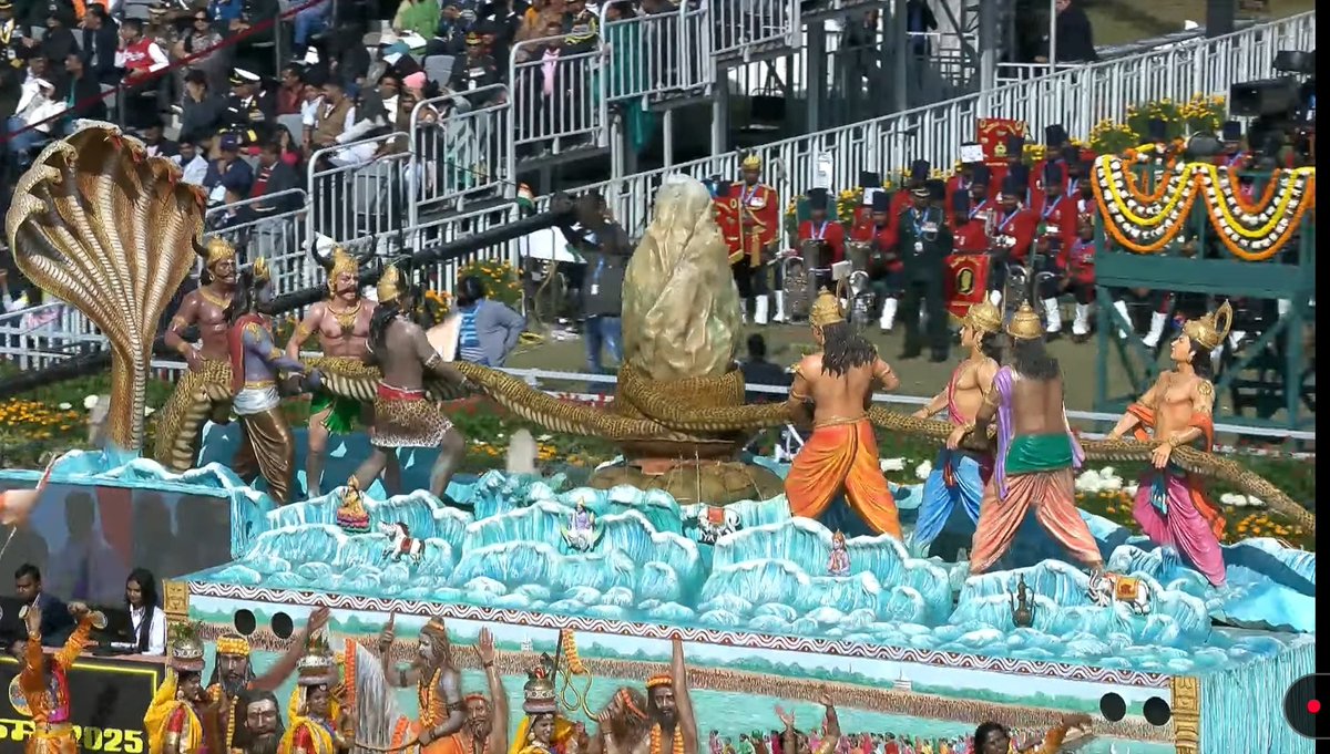 ThePerilousGirl's tweet photo. Tableau of Uttar Pradesh🇮🇳

#RepublicDay2025 #RepublicDayIndia https://t.co/7Pz7ilg4zk