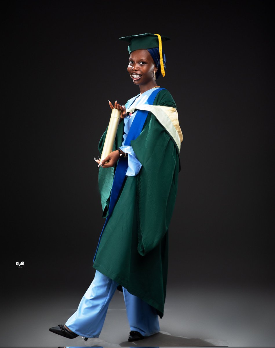 OmololaAlabi7's tweet photo. To that little girl that lost her father at age 9,I'm super duper proud of the woman you're becoming Omolola Barakat,  ALABI.🤭❤🎉
https://t.co/guwKxon3Uy Nutrition and Dietetics in the bag.🎉
Alhamdulillah for this great feat.🤲✨
#funaab32ndconvocation #FunaabConvocation https://t.co/1N97XuAJ8y