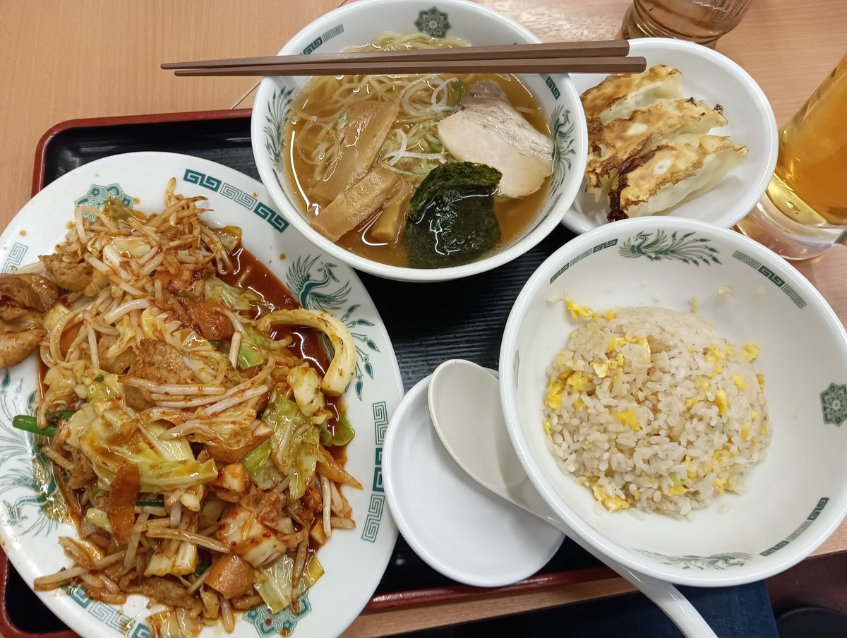 jagar_ico's tweet photo. せっかく東京に来たので青森に無いお店に行きたいですよね。

日高屋。 https://t.co/d4MtiflbWR