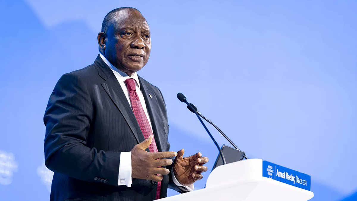 MilanMikulecky's tweet photo. Za nulového zájmu médií se v Africe schyluje k další tragédii. Následky nepocítíme hned, ale tak do deseti let jistě ano. Jihoafrický prezident Ramaphosa podepsal zákon, který tamní vládě umožní vyvlastňovat půdu bez náhrady, přeloženo - ukrást. Vždy to zatím v Africe skončilo stejně, devastací, hladem a migrací. Není jediný důvod, proč by další komunistický experiment měl skončit jinak.