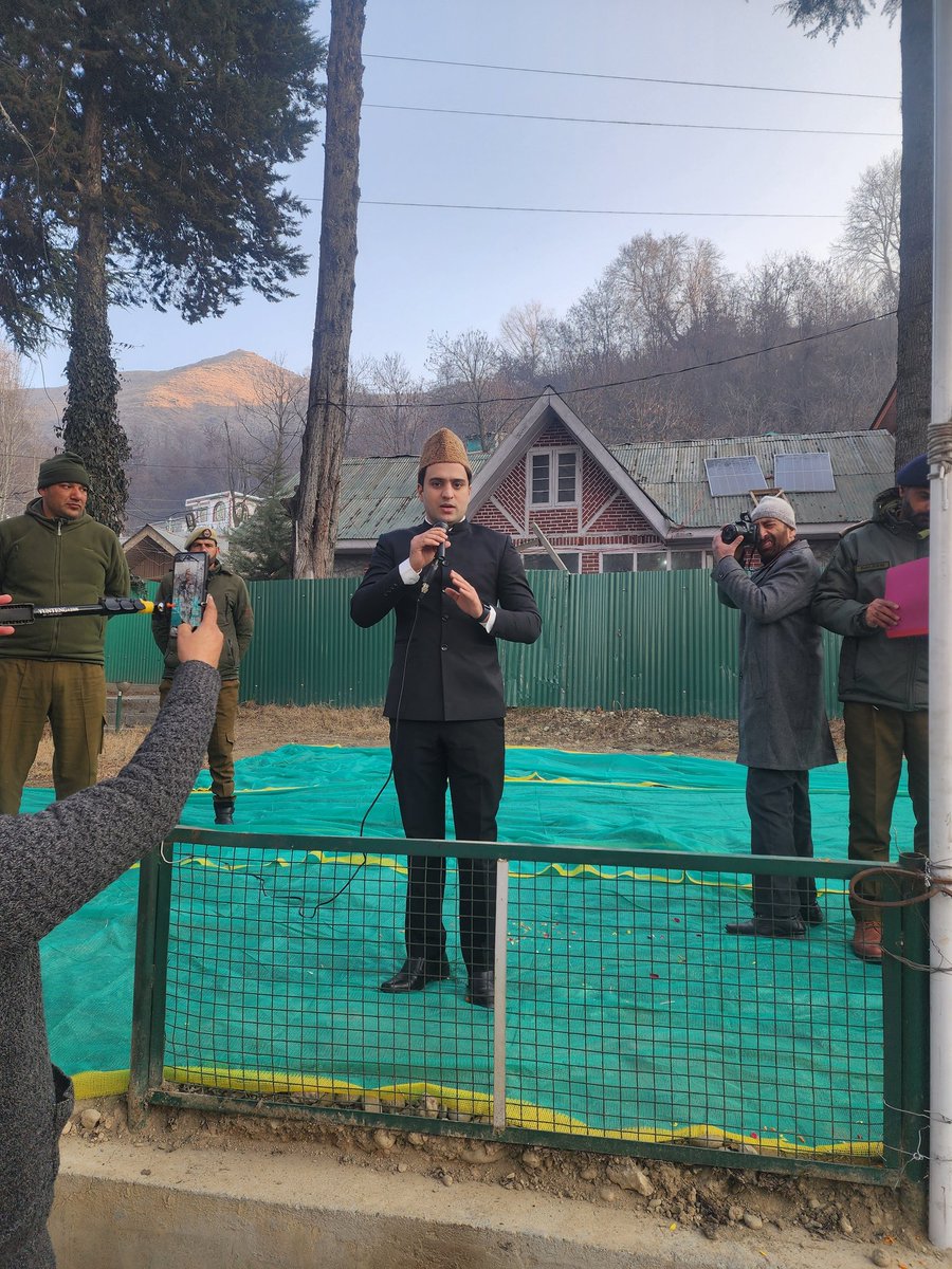 forest_sindh's tweet photo. On the auspicious occasion of the 76th Republic Day, 2025 the Divisional Forest Officer (DFO), Mr. Iqbal Rasool Dar, IFS, proudly unfurled the National Flag with great honour. https://t.co/n8C1CRVphO