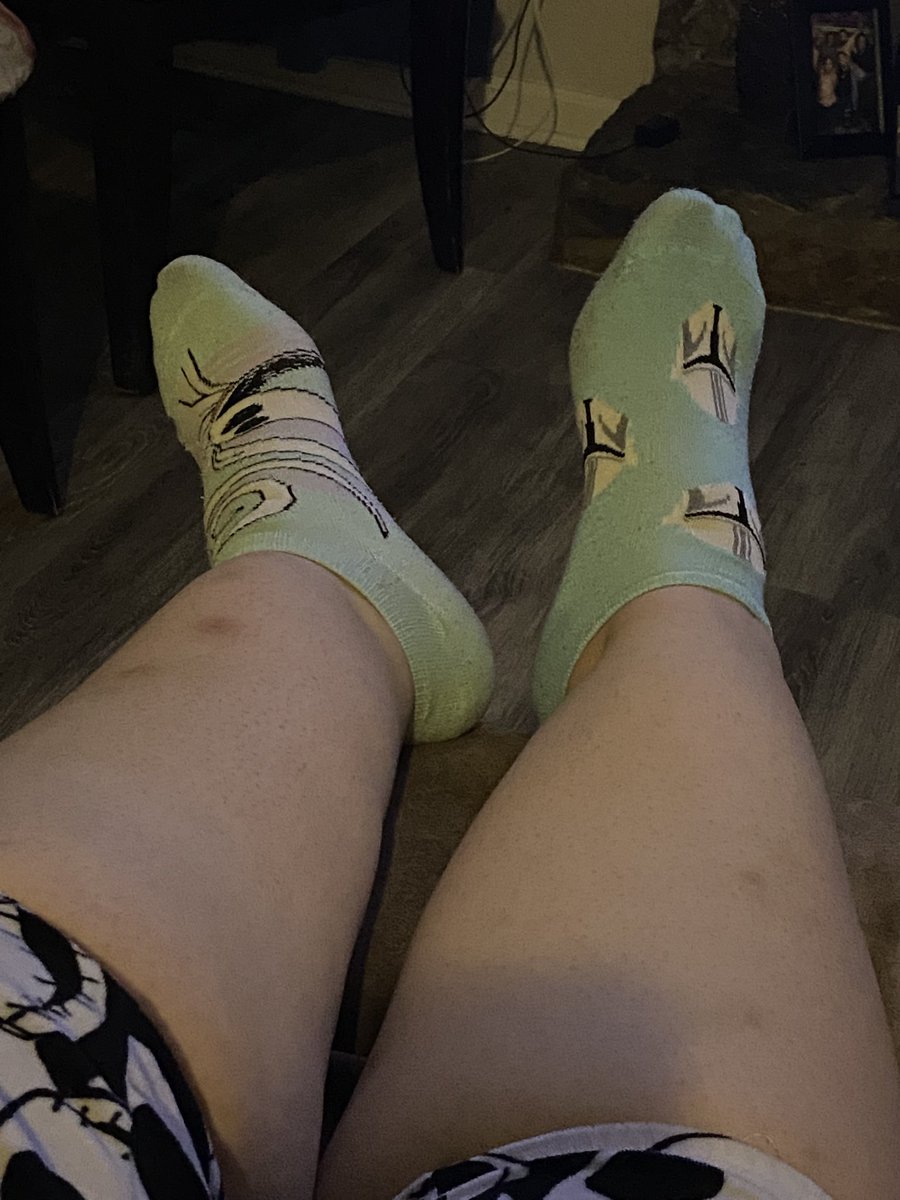 Violet136913's tweet photo. https://t.co/KHGjata8f5
#onlyfans #onlyfansgirly #feettwt #Feet #feetِ https://t.co/CMxg8mnS6d