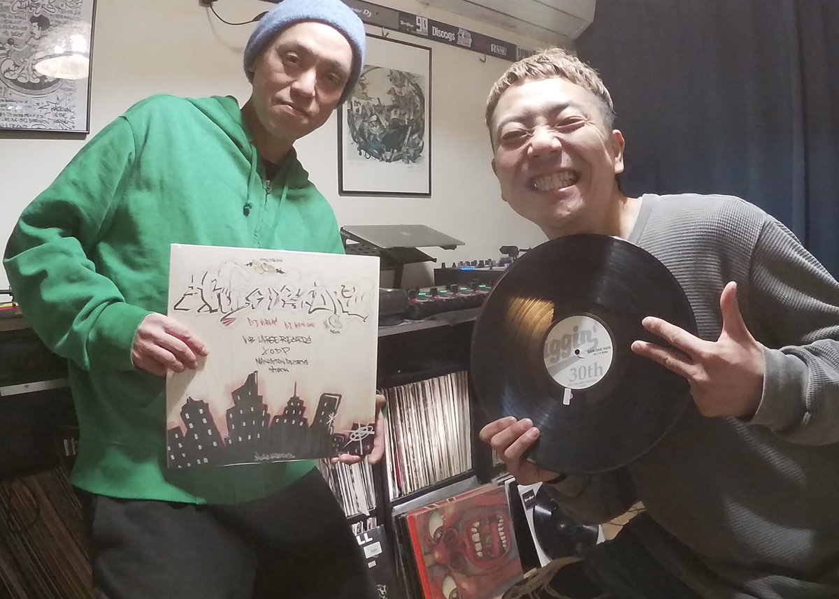 DJKenOne's tweet photo. 今日は普段、北海道からオンラインスクラッチLessonを受講してくれている生徒さんが実際にマンツーマンレッスンを受けに来てくれました。飯野さんありがとうございました♪ #scratchlesson https://t.co/oJ1fY8rL23