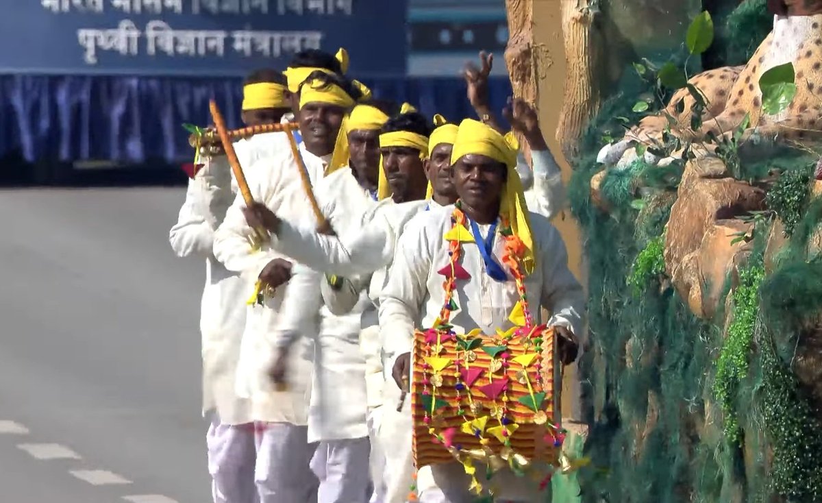ThePerilousGirl's tweet photo. Tableau of Madhya Pradesh 🇮🇳

#RepublicDay2025 #RepublicDayIndia https://t.co/c15h6qiGdE