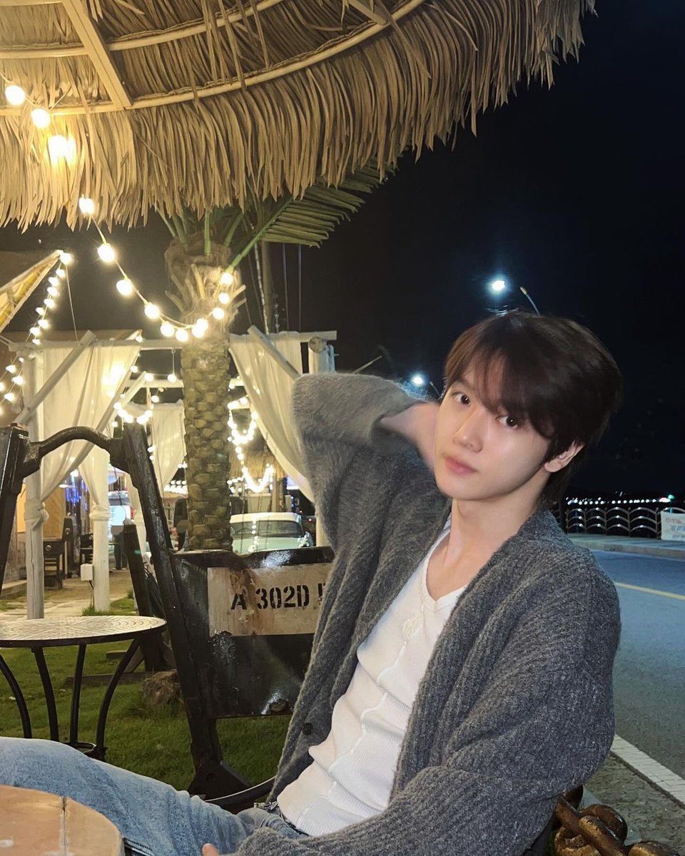 tellmewhatul1ke's tweet image. 휴가때 이런사진까득가져오는 숑떤남자잇음