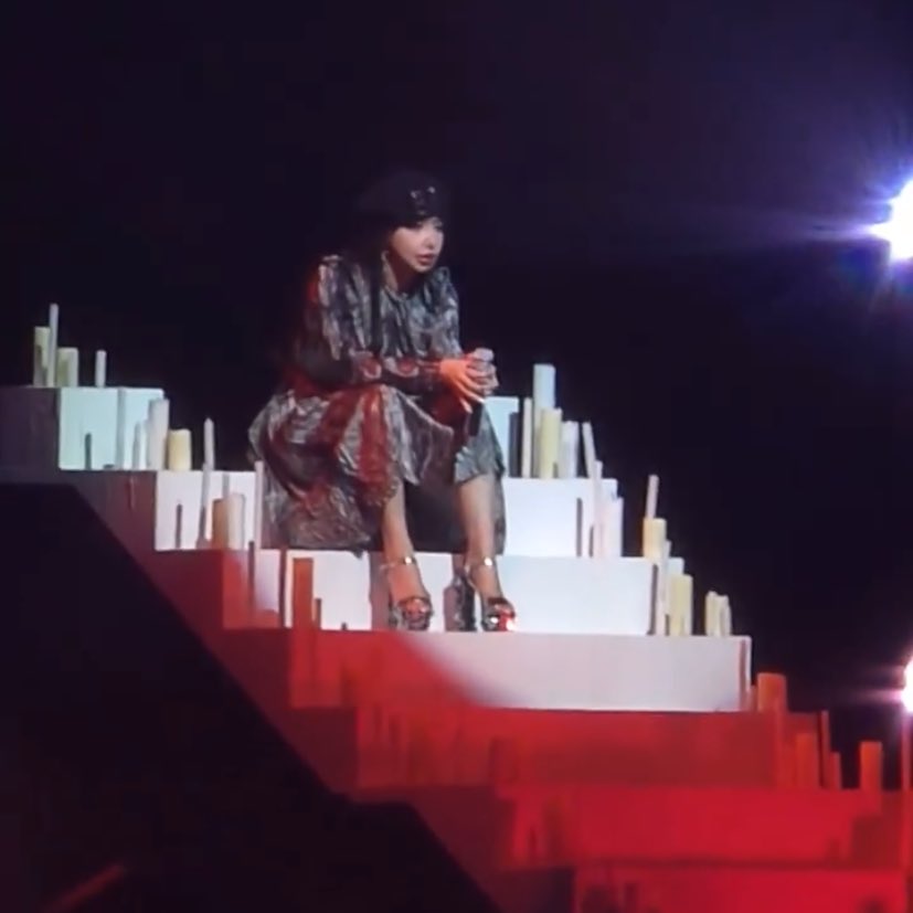 Mingkkip0p_21's tweet photo. Welcome Back on Stage #SuperBom 😍 https://t.co/Xk3biDpb5i