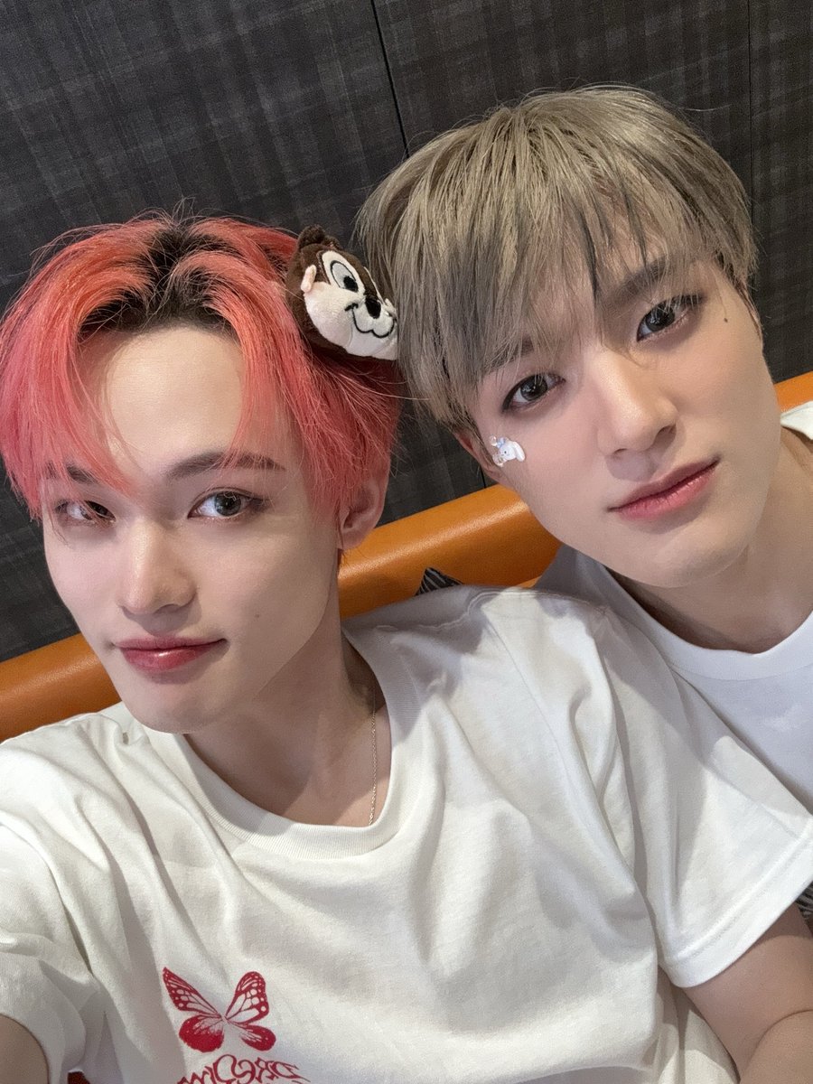 ИТАК В ЧЕСТЬ ВОЗВРАЩЕНИЯ В ФД ПОИСК МЬЮ СИДЖЕНИ !!!˗ˏˋ꒰ 🍒 ꒱

Привет, я Софа🌟 05 лайн, снова влюблена в нст, потихоньку наверстываю упущенное, узнаю вишей !! Плюс скоро начну шарить и за райз! 

более подробная инфа в каррде в био<3