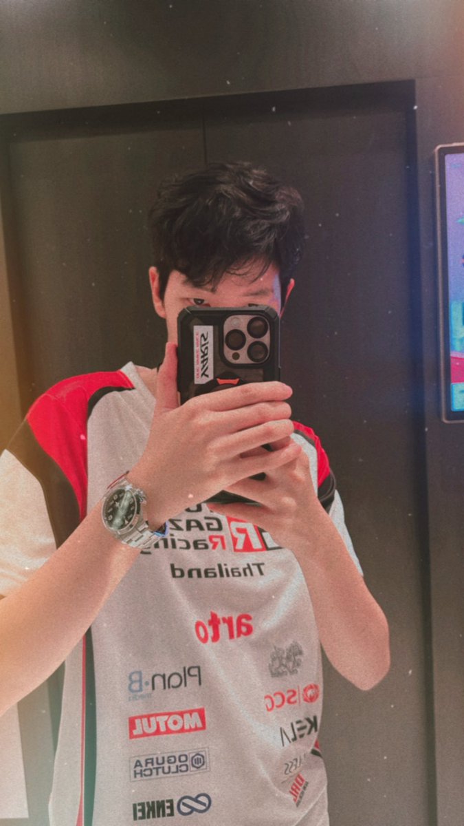 cnp_orio's tweet photo. หมอลัน ในคราบนักแข่ง 🤣 https://t.co/FhbCUdMW0k
