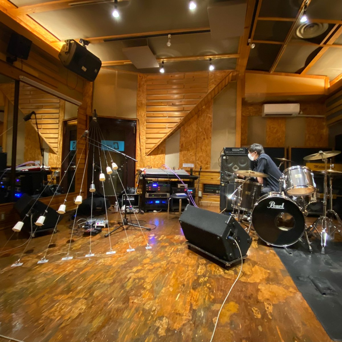 今週木曜は吉祥寺NEPO 🐈‍⬛
ドラムとのユニット編成は久々！
配信もあるので音質向上に努めてまいります✨
1月30日（木）吉祥寺 NEPO 🐈‍⬛
Casios vol.37
w/ 蓋,YAMAGOYA,redmecca .com, ジャック服部,Kondo Shoto,道楽の一人遊び
op 17:20 / st 17:40 ※出演17:40
配信有🎬
nepo.co.jp/schedules/view…