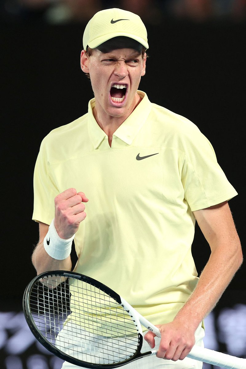 Immenso SINNER🏆🏆🏆
Ricomincia da dove aveva finito VINCENDO e facendo bis agli #australianopen #janniksinner #atp #atptour <a href="/janniksin/">Jannik Sinner</a>