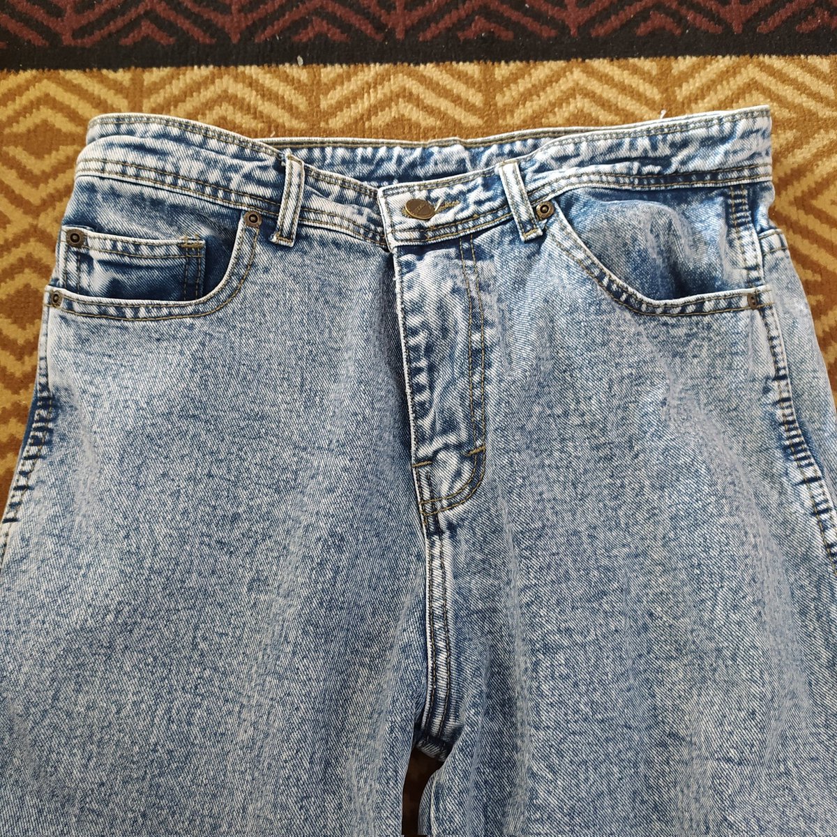 linokdz's tweet photo. wts jeans esrocte preloved

IDR 100k
- ukuran 34
- pernah dipakai 1x
- dom jember
- bisa oren

t. loose baggy high waist wanita

#zonauang https://t.co/8p9d2vtCY9
