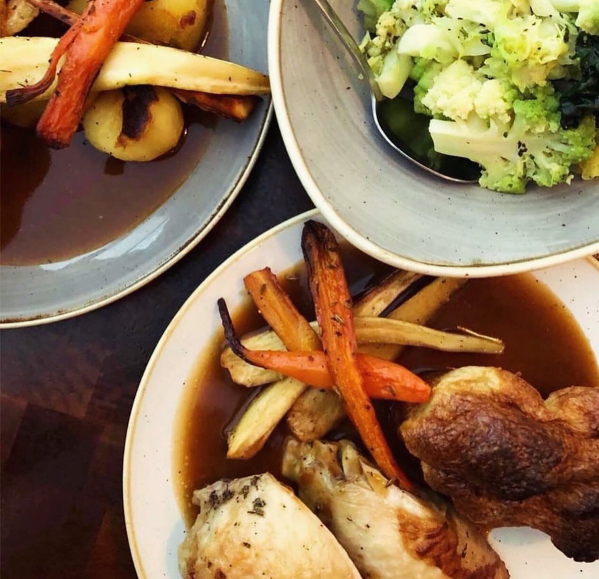 Porro Sunday roast 🤤🤤
Still spaces available!! Served from 12pm-3:30pm