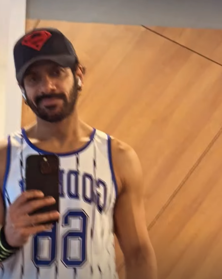 caffeinatedcor_'s tweet photo. #karanveermehra: ngl i'm loving how he is so active on insta stories and even being a part time vlogger for us <3 keep them coming kv, we love this era of yours. he is literally the cutest 😭🫶 https://t.co/HXhlt3Rw8e