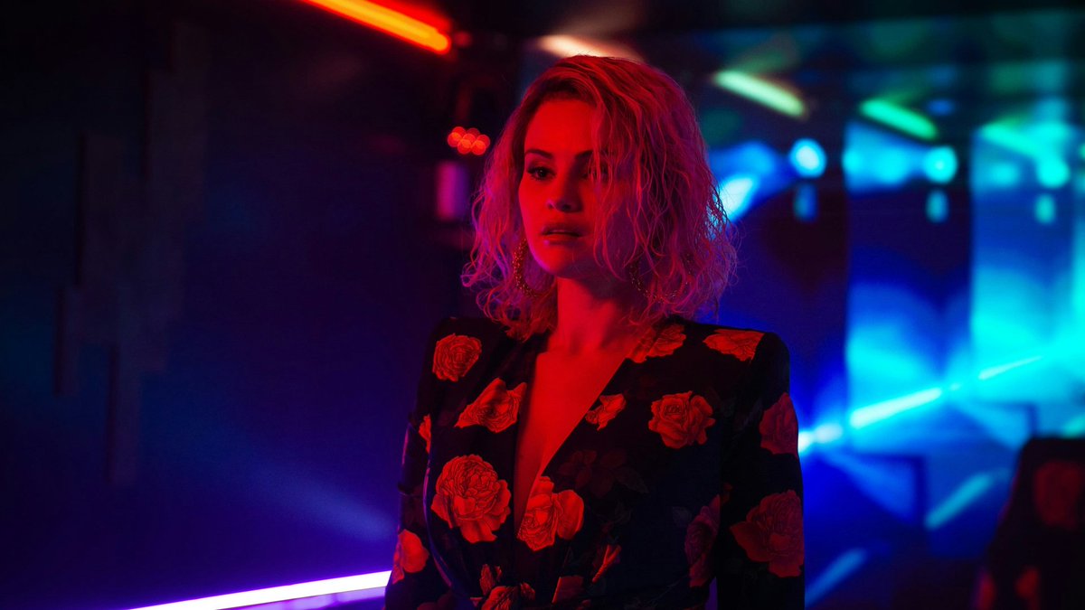 freebieGian's tweet photo. Non capisco chi abbia amato o odiato #EmiliaPérez o le 13 noms, a me è sembrato un film indie che non offende nessuno ma non dice nulla di nuovo, figa la prima parte, noiosa la seconda. Carino, dimenticabile. I colpi di genio si annullano con i moralismi e il risultato é average. https://t.co/wHwhLunYI3