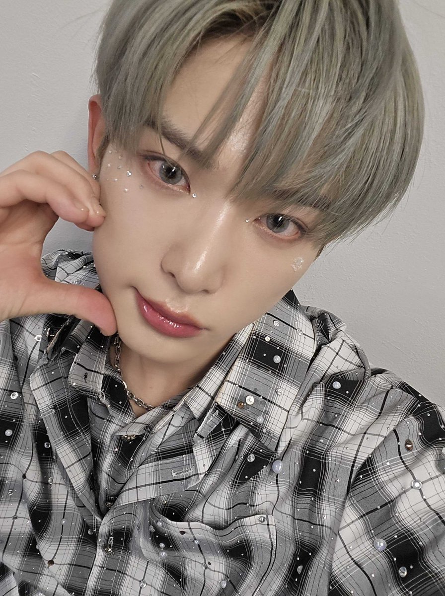 HARUA_FR's tweet photo. 🌐 ─ TWITTER 

#HARUA : Merci infiniment ~ je suis si heureux~~ 🤞🍀

 #andTEAM #앤팀
#하루아 #ハルア #HARUA https://t.co/SmTQtcsM9r