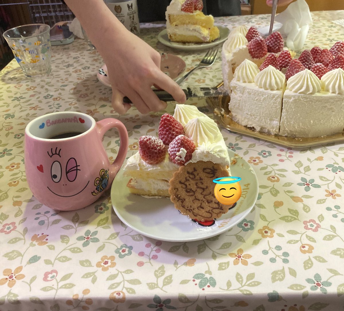 ParXj7's tweet photo. 今年も歳をとってしまい、34歳になりました。

今年の目標はね、学校卒業と、妊活と、資格取得と、適度な運動習慣の確立です…。家族にもいっぱい会いたい。

常に混乱してるくらい忙しいけど、欲張りすぎくらいがちょうどいいですよね😋💕 https://t.co/eSVoZQ1DcW