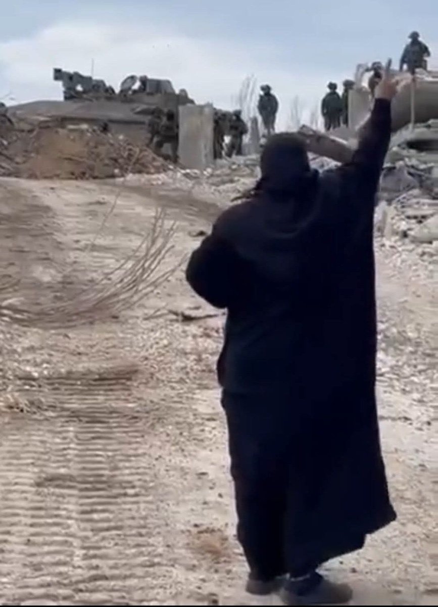 نيّال الجنوب بأهله و نيّال لبنان بجنوبه #جنوب_لبنان  
#راجعين_يا_جنوب