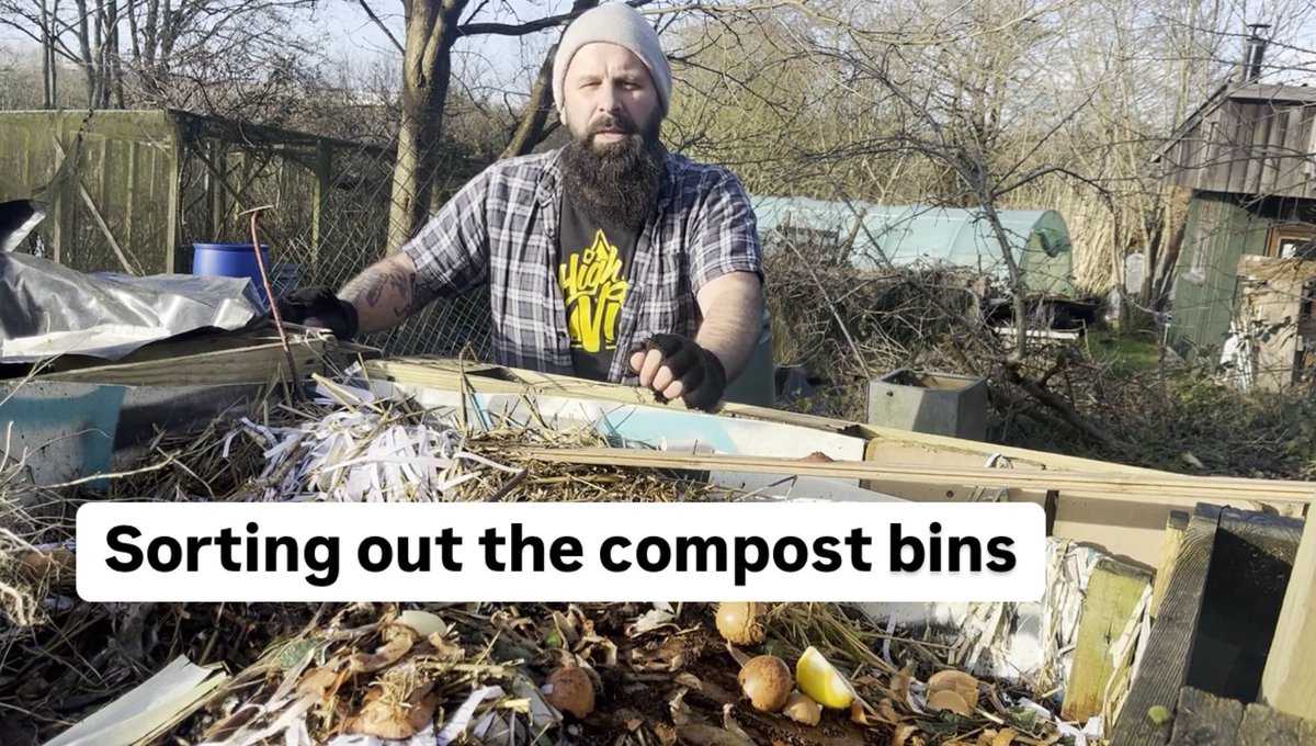 This week a small job turned into a bit of an epic.. we did end up with a load of lovely compost tho! 

youtu.be/9Ldr2CxBT40