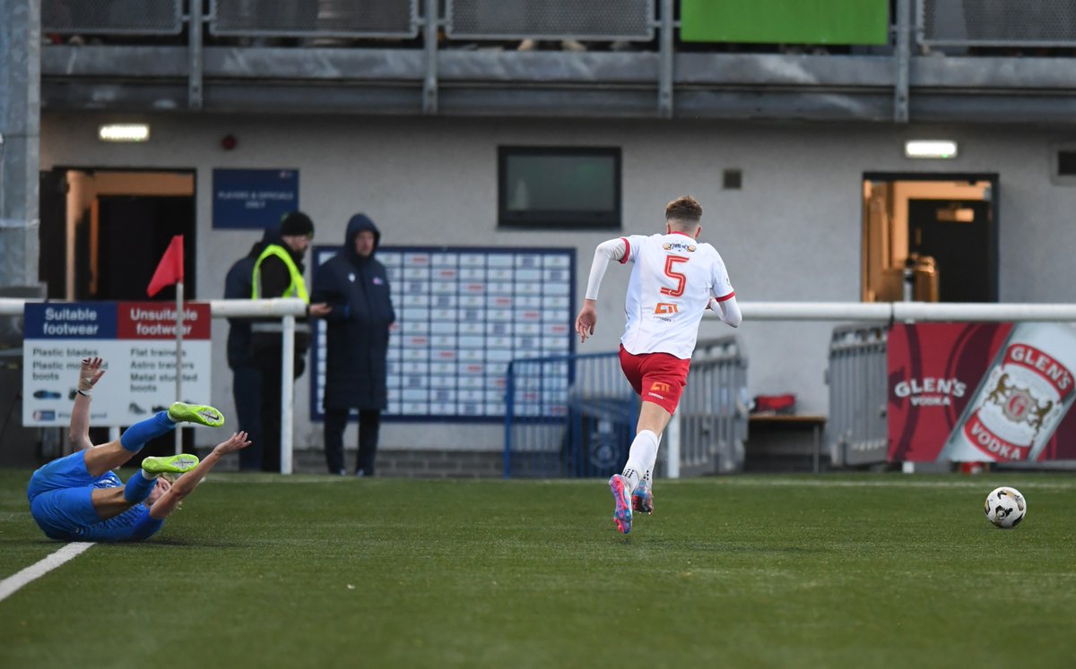 🍾 What a shift on the park by <a href="/JoshLaing3/">Josh Laing</a> on Saturday afternoon, rightly earning him this week's <a href="/MaltnHopsLeith/">Malt & Hops</a> Bar Man of the Match award.  

The Spartans player pathway graduate putting in a solid performance in the heart of the home defence.