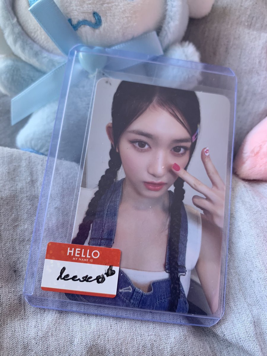 ive leeseo drop / satis 
5 taneden fazla alinirsa indirim yaparim 
yandaki kartin 120₺
5 ve üzeri alınırsa ustunde yazan fiyatlardan 50 tl dusup verecem

<a href="/ivesatis/">ive satış takas</a>