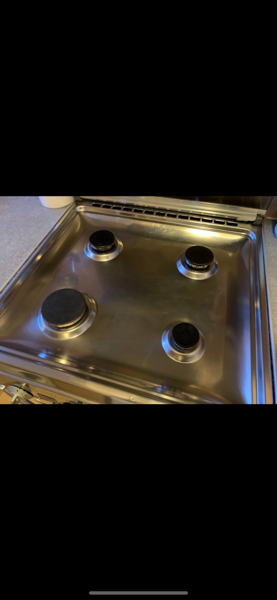 bespokecleans's tweet photo. After builders clean keeping the team busy this weekend.

#professional #cleaners # London #after #builder #Decorators #oven #cleans https://t.co/XKmVidfe4K