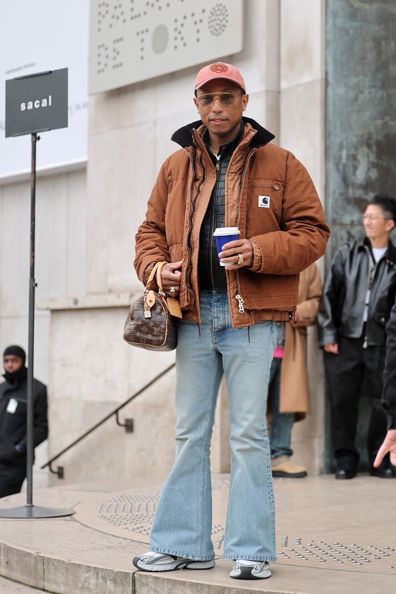 pwilliamsworld's tweet photo. Pharrell arriving at the Sacai Autumn Winter 2025 show in Paris - January 26, 2025

📷: J.Raule/ Getty https://t.co/RunUgh8iRQ