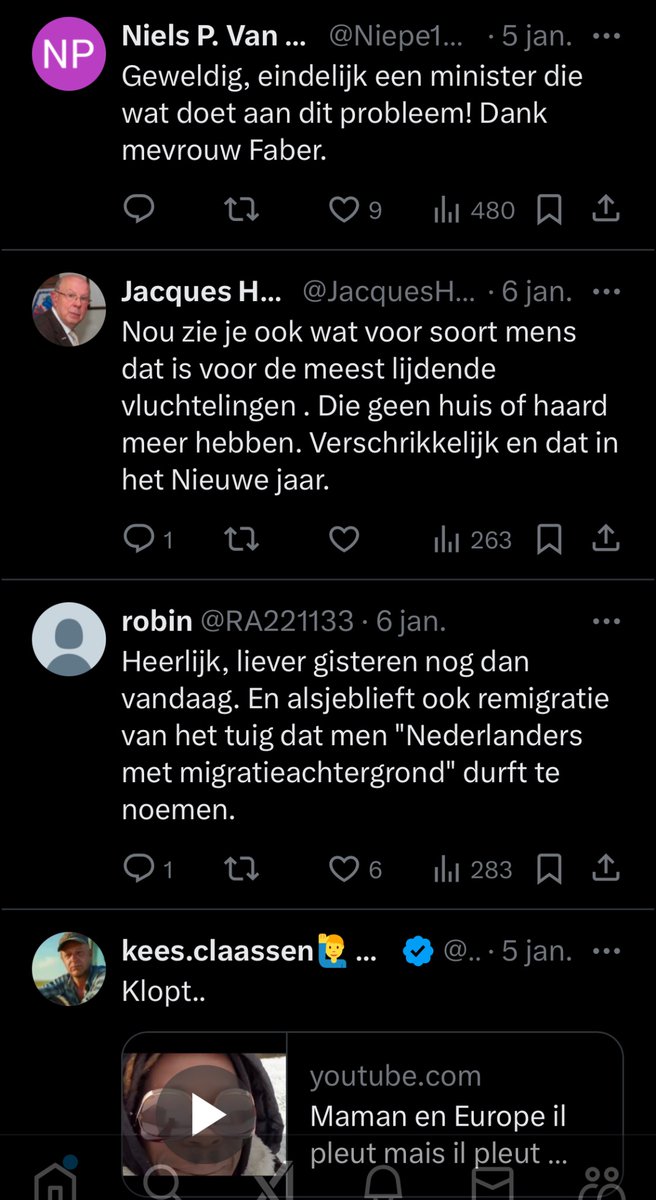 Toch tamelijk bizar dat men het verschil niet ziet tussen een echt en parodie account.
LEES DIE BIO DAN!!!