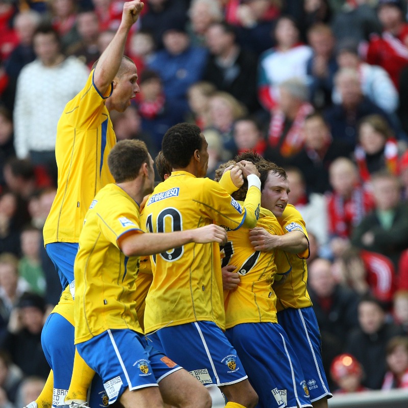 HWFCOfficial's tweet photo. 1⃣7⃣ Years ago the Hawks headed to Anfield!

A huge day in our history in the #EmiratesFACup Fourth Round back in 2008 as we faced off against Liverpool 🙌

We were ahead twice after Richard Paquette opened the scoring before Alfie Potter's strike saw us 2-1 up!

#HWFC #COYH https://t.co/LAvgAX4CTf