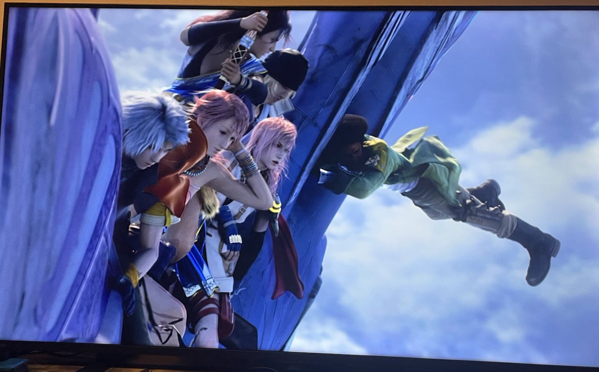 Gatapa29G's tweet image. オープニングムービー綺麗だったー！
16年前のゲームとは思えん

#FF13