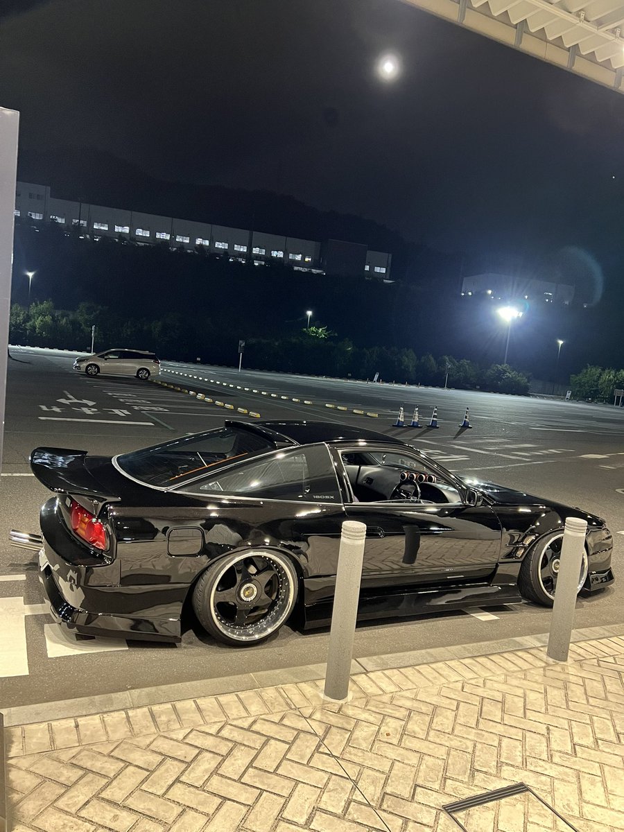 KumachaN88100's tweet photo. #全日本黒い車はかっこいい選手権2025 https://t.co/ZIEsGnzSvx