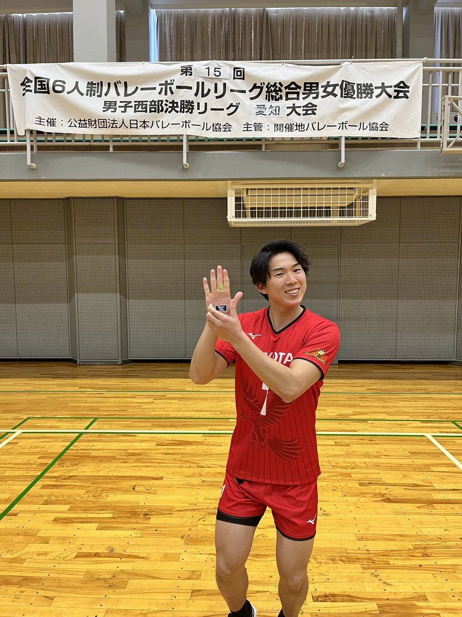 VolleySunHawks's tweet photo. 個人賞受賞者
最優秀選手賞&amp;JVL賞&amp;スパイク賞
#石黒拓未選手
サーブ賞
#西村駿佑選手
サーブレシーブ賞
#大野祐大朗選手

たくさんの応援ありがとうございました
3月に山梨県で開催される本戦に向けて
頑張っていきます！ https://t.co/5PqkH00xbO